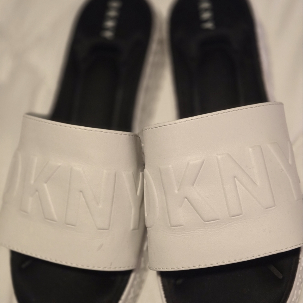 Woman's DKNY slip on sandals